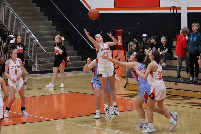 Lady Apaches Hold Off Maconaquah