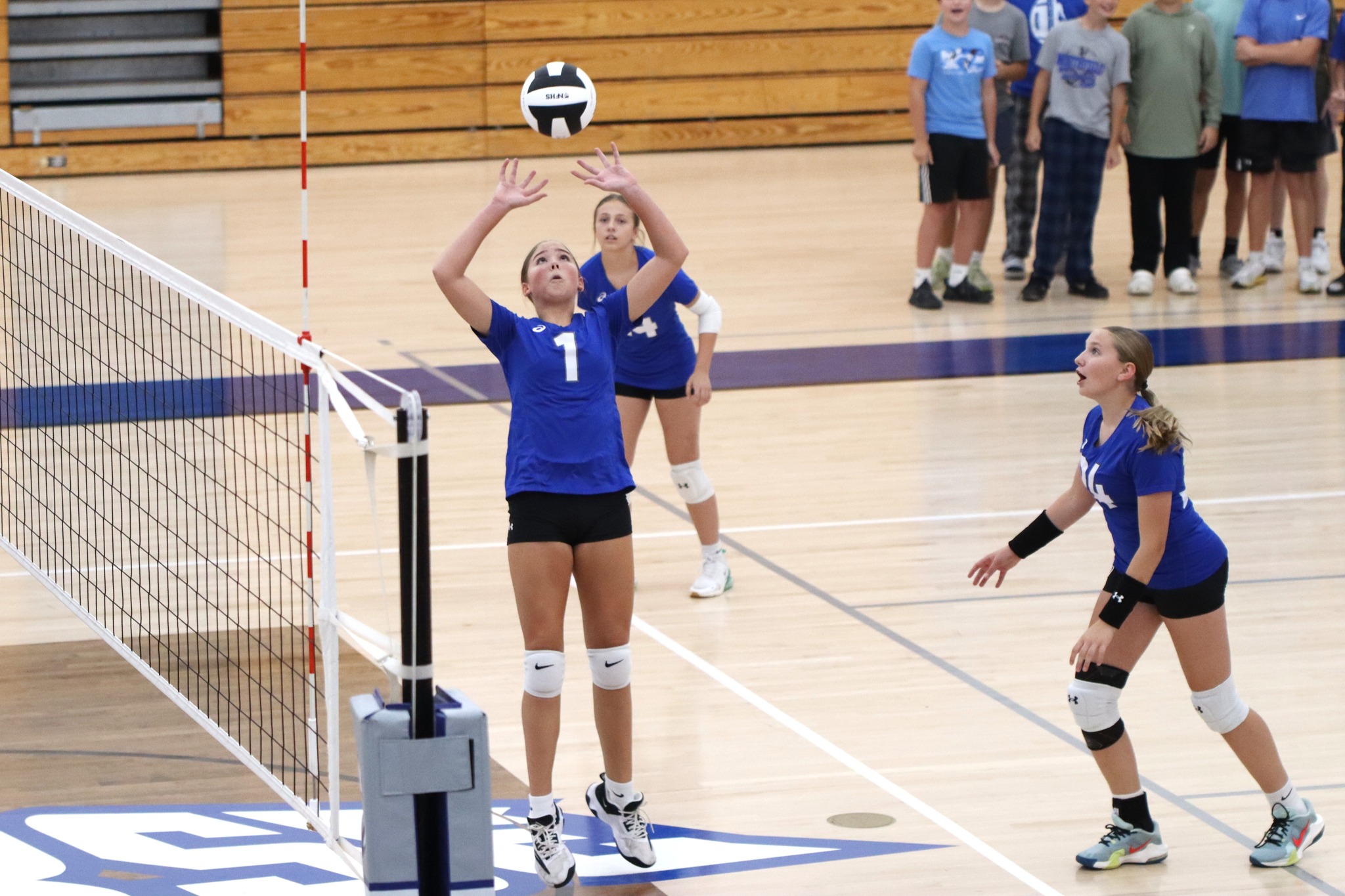 Southwood Wins Metro Volleyball Battle Over Northfield