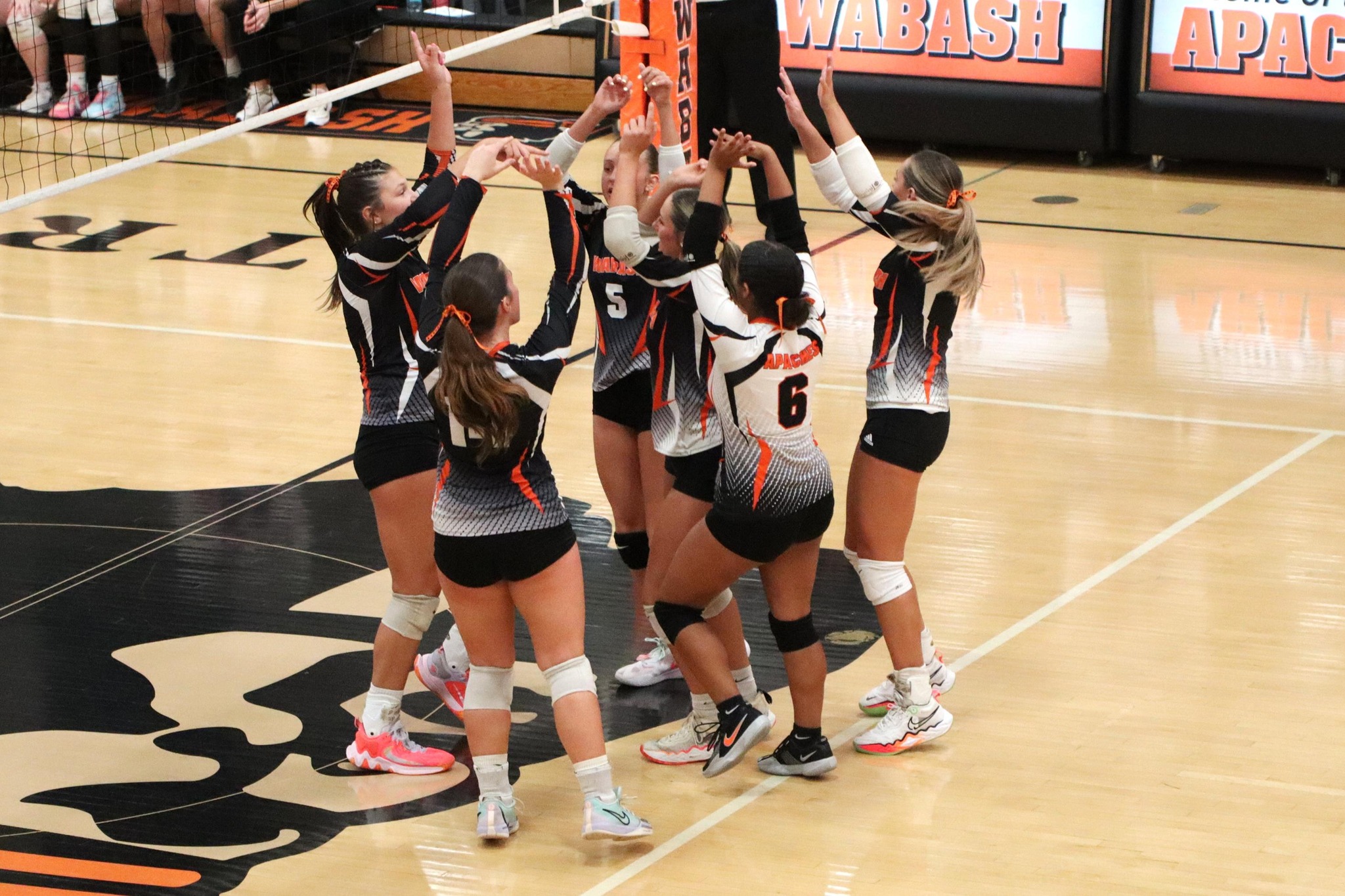 Lady Apaches Sweep Rochester