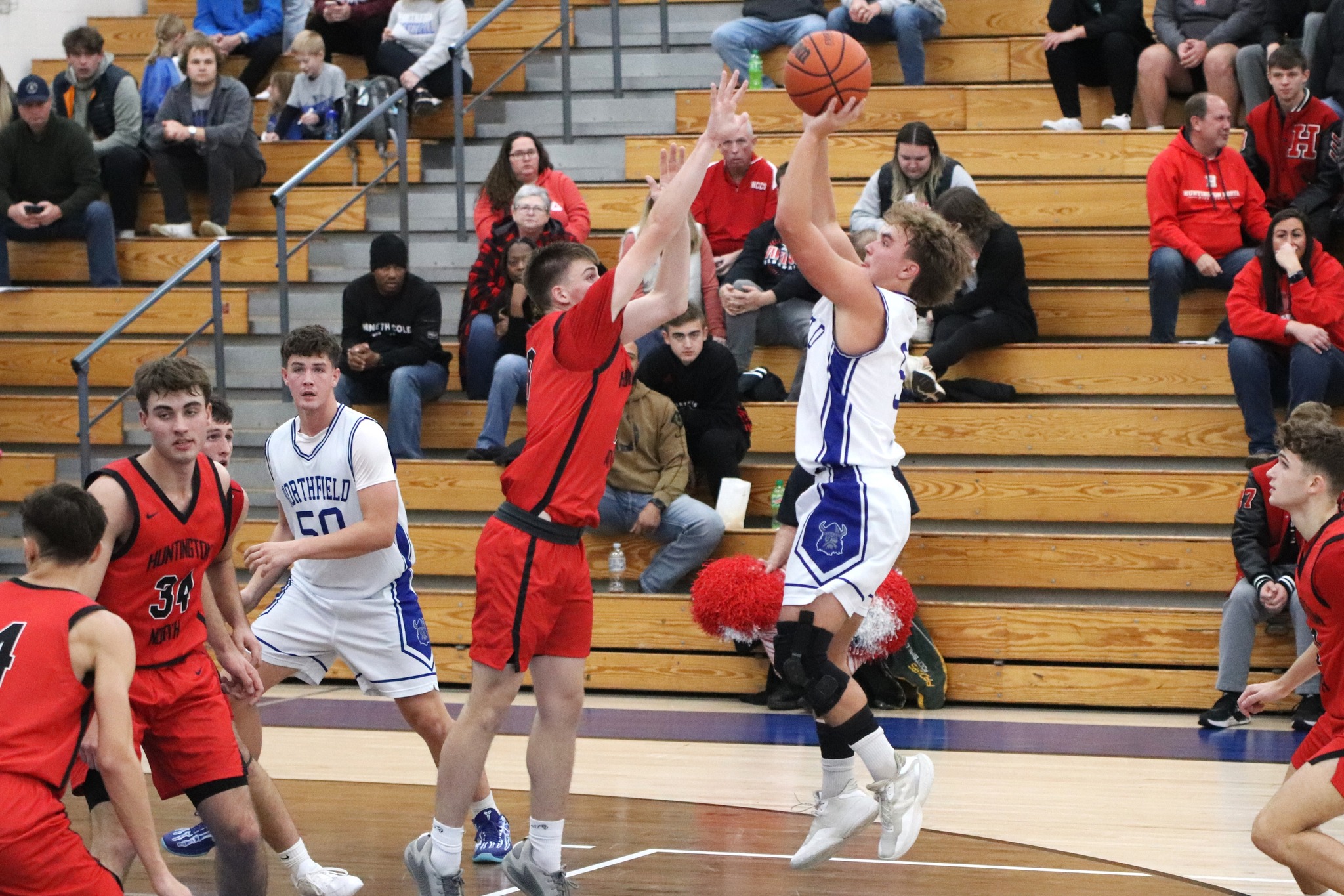 Youthful Norse Struggle Against Huntington North