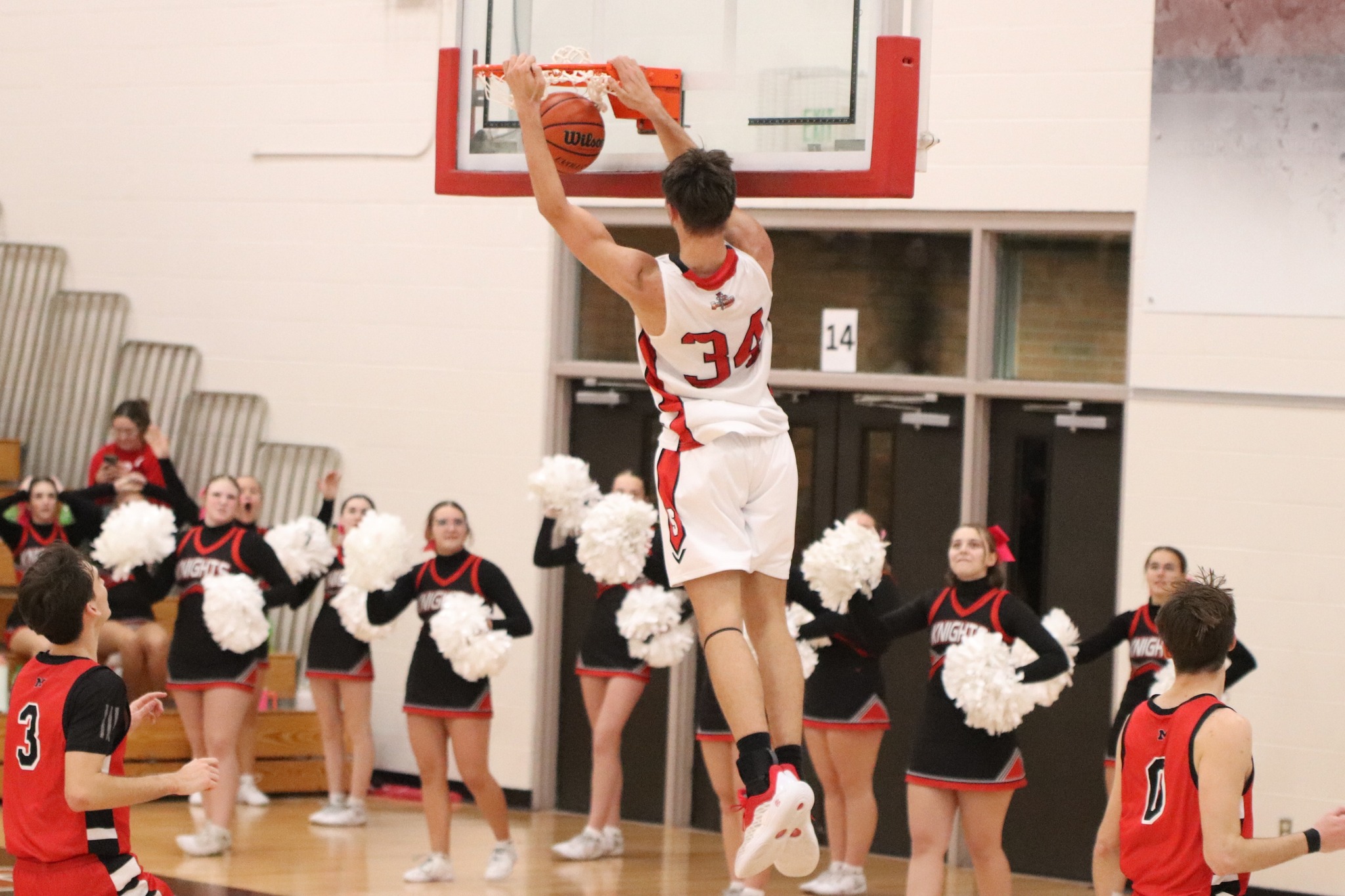 Strong Second Half Lifts Knights Past Squires